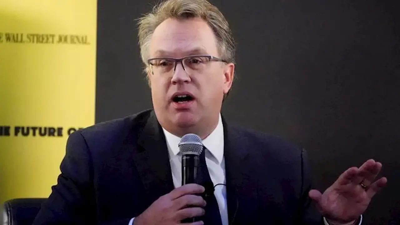 رئيس المركزي الأمريكي يتوقع صعود التضخم إلى 2.75% بسبب تداعيات الحرب